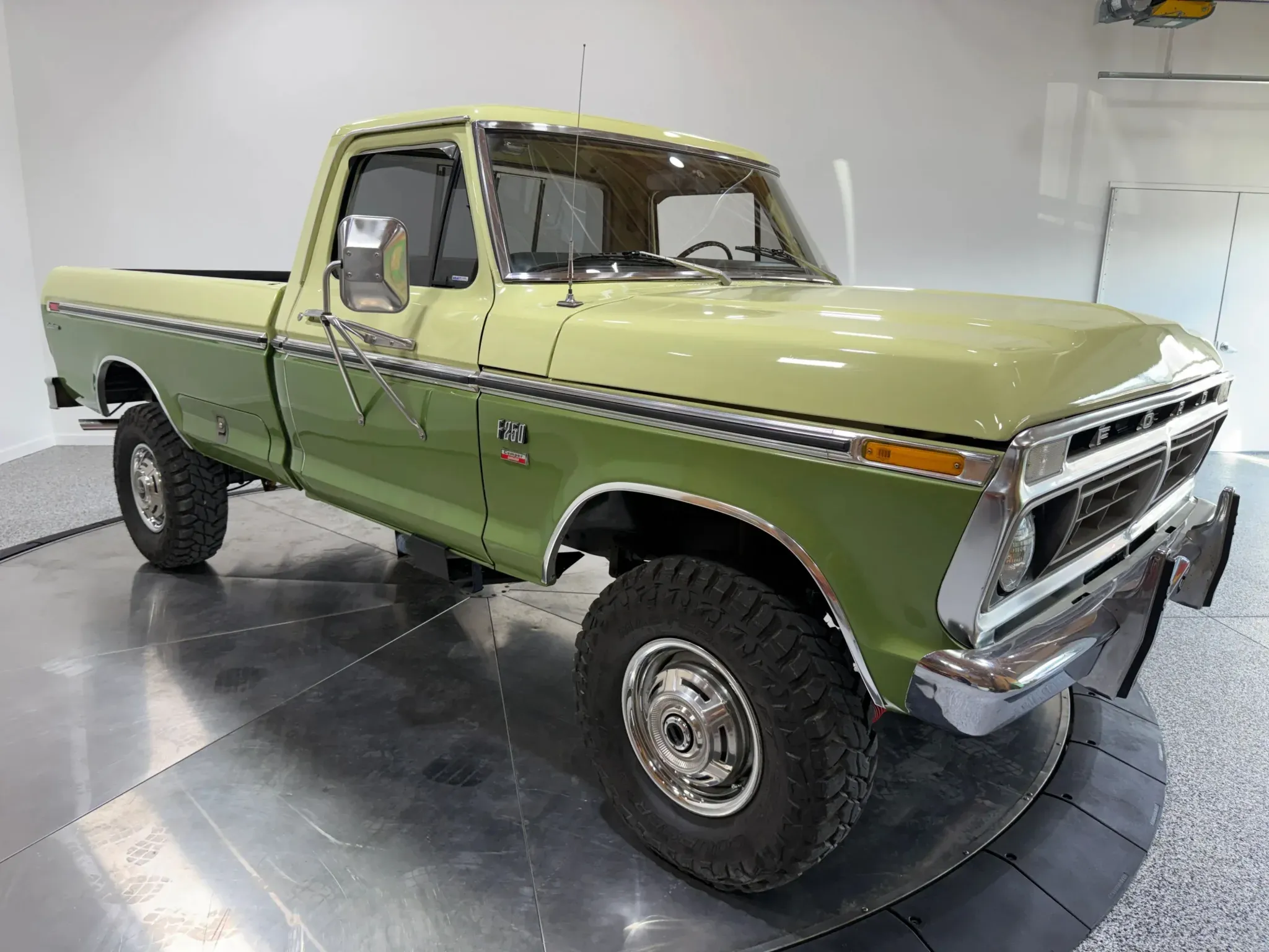 1976 Ford F-250 Camper Special