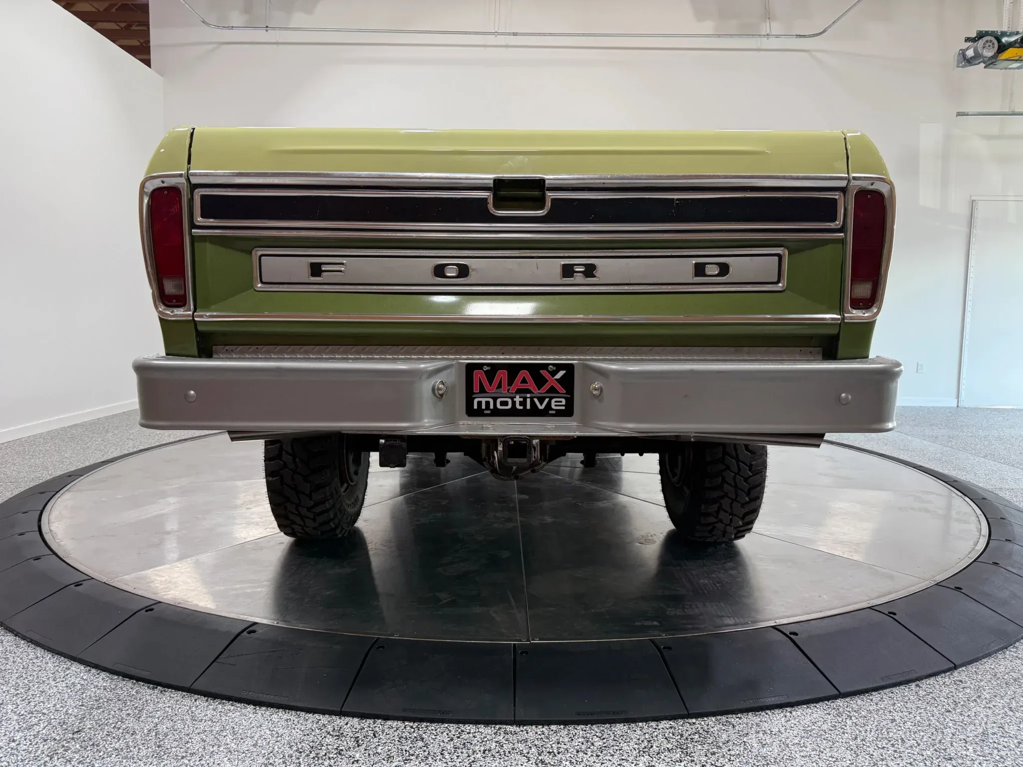 1976 Ford F-250 Camper Special