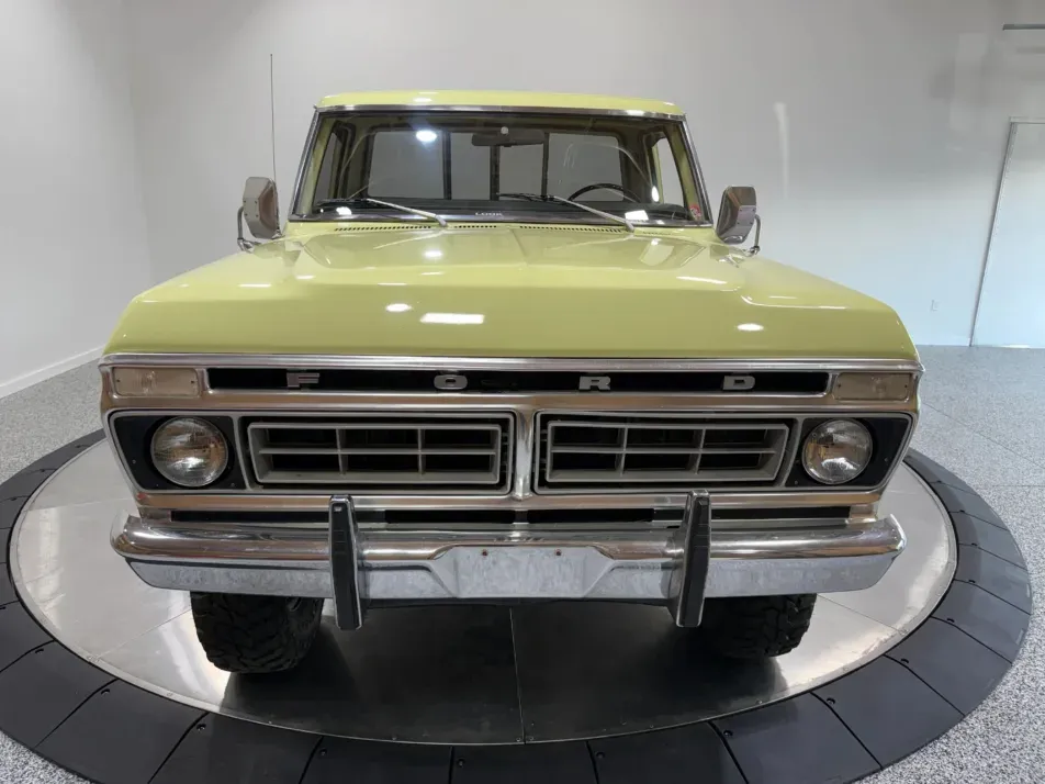 1976 Ford F-250 Camper Special