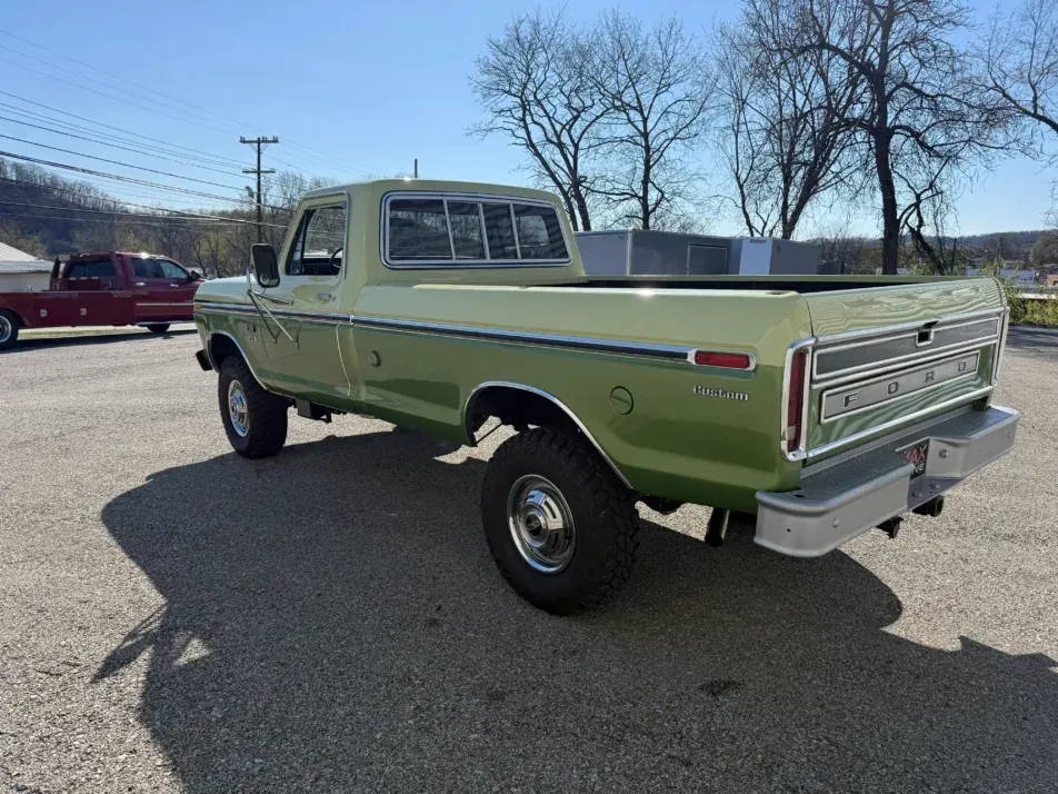 1976 Ford F-250 Camper Special