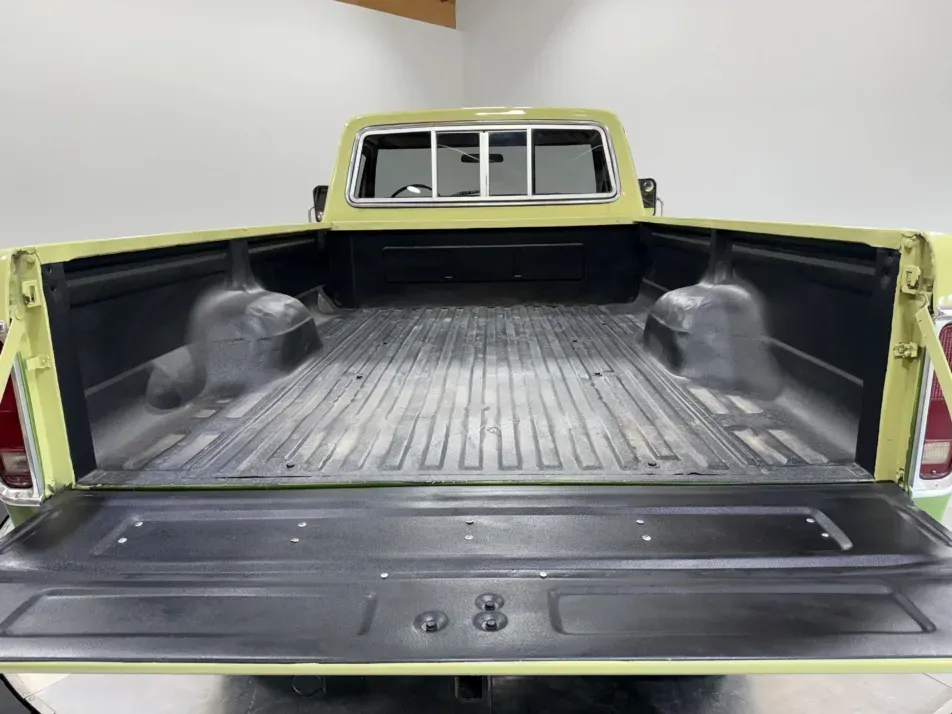 1976 Ford F-250 Camper Special