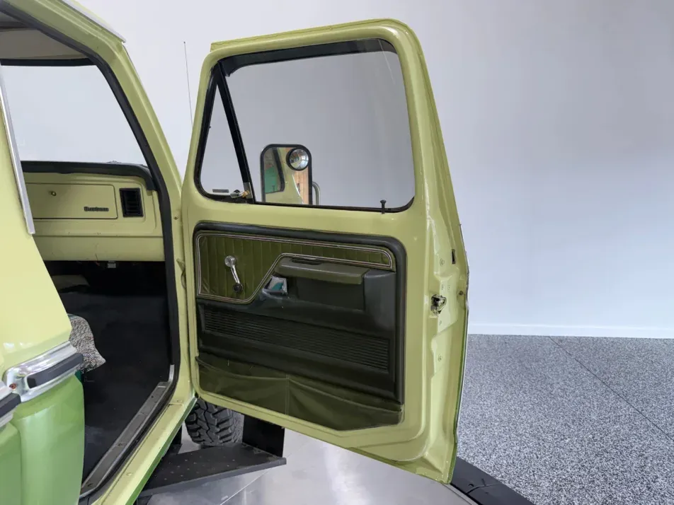 1976 Ford F-250 Camper Special