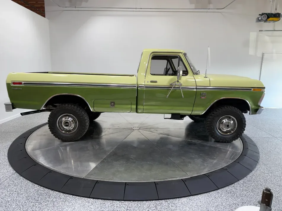 1976 Ford F-250 Camper Special