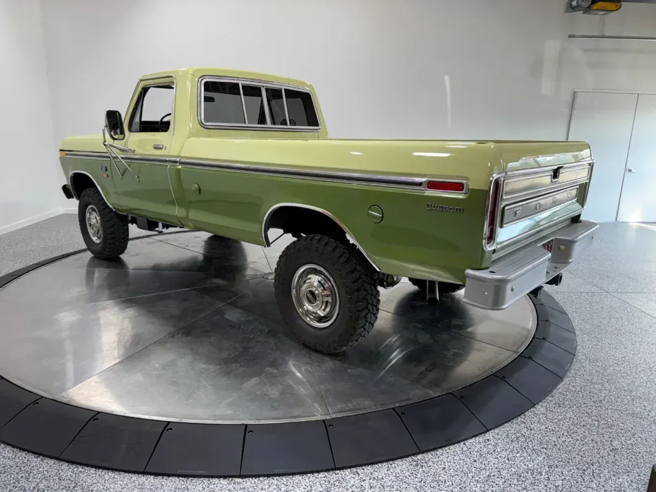 1976 Ford F-250 Camper Special
