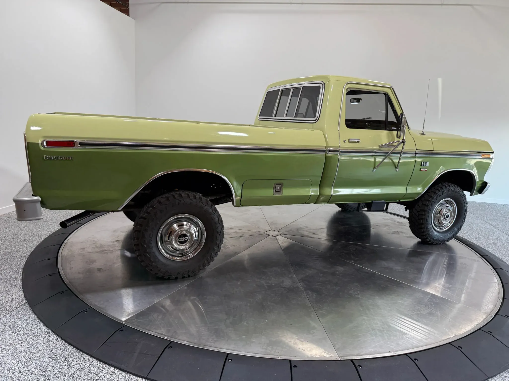 1976 Ford F-250 Camper Special