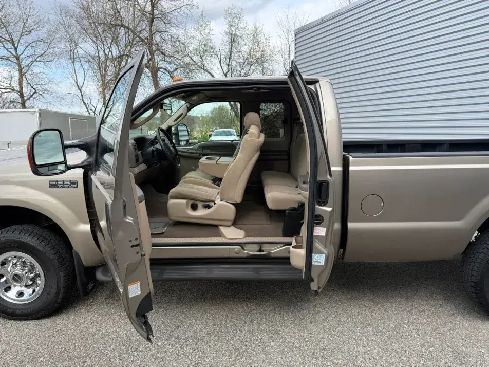2003 Ford F-250 Super Duty Super Cab