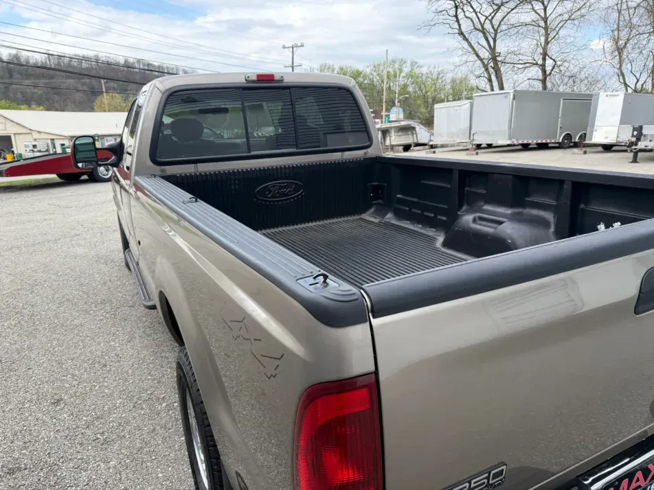 2003 Ford F-250 Super Duty Super Cab