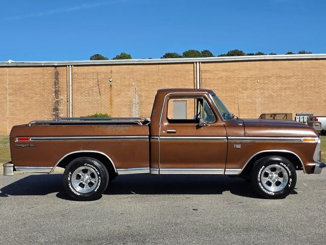 1976 Ford F-100 XLT Ranger - 2