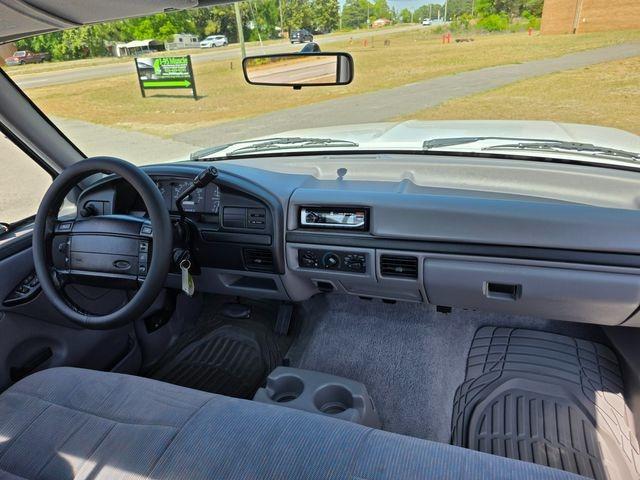 1996 Ford F-150 XLT SWB
