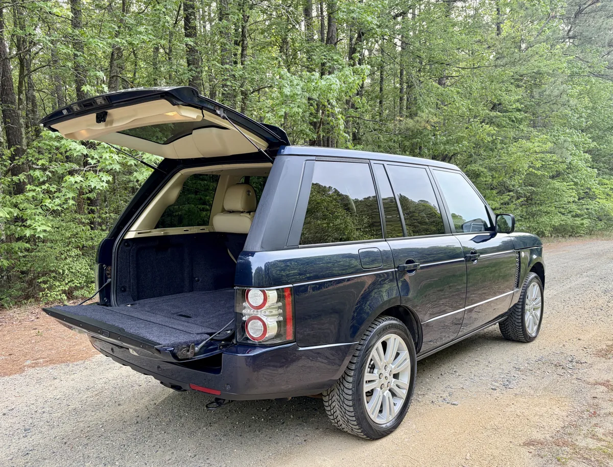 2012 Land Rover Range Rover HSE Luxury