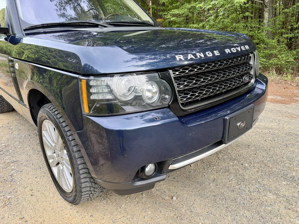 2012 Land Rover Range Rover HSE Luxury