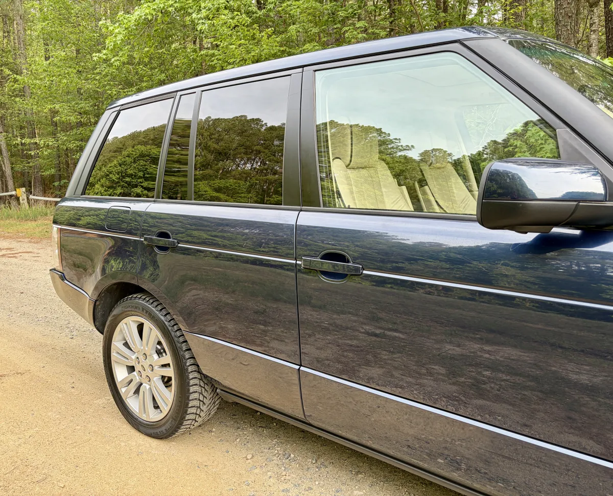 2012 Land Rover Range Rover HSE Luxury