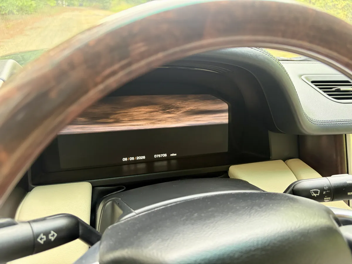 2012 Land Rover Range Rover HSE Luxury