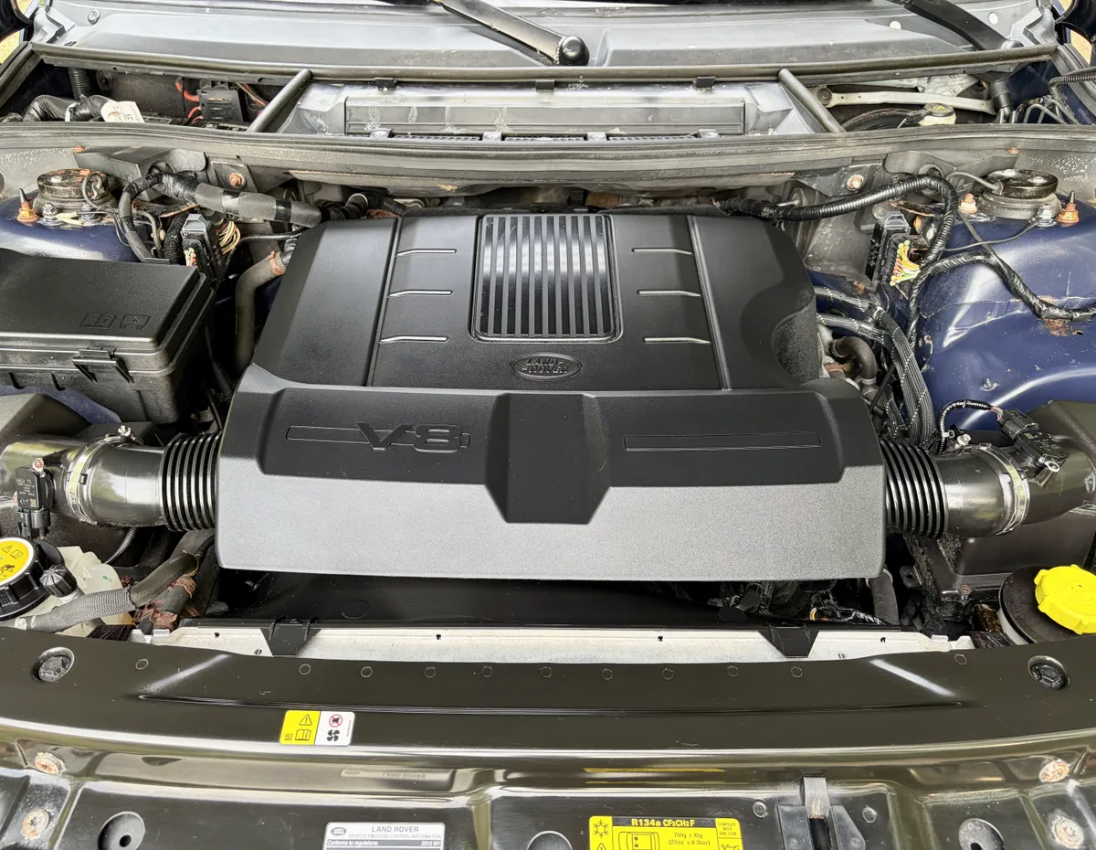 2012 Land Rover Range Rover HSE Luxury
