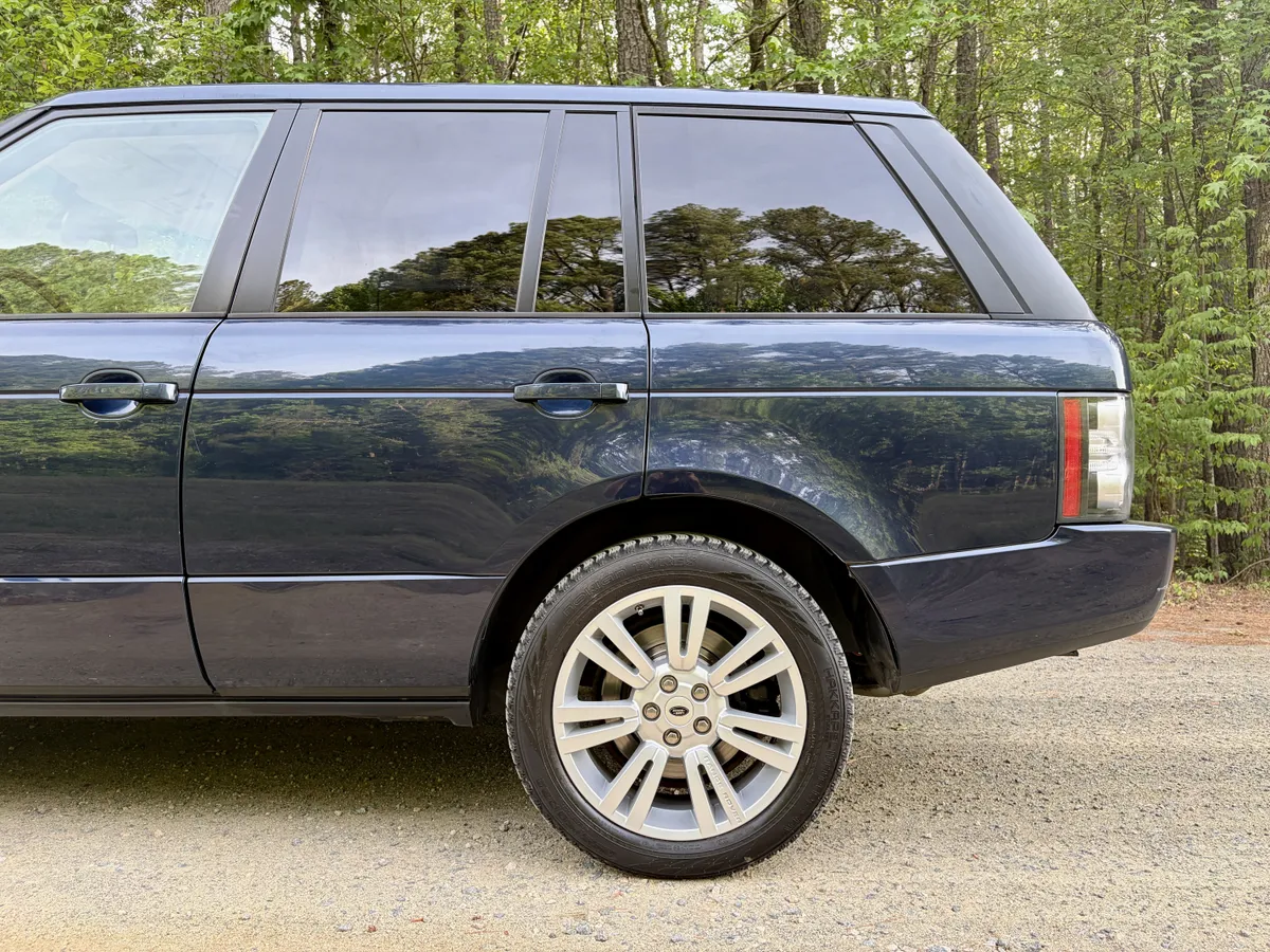 2012 Land Rover Range Rover HSE Luxury