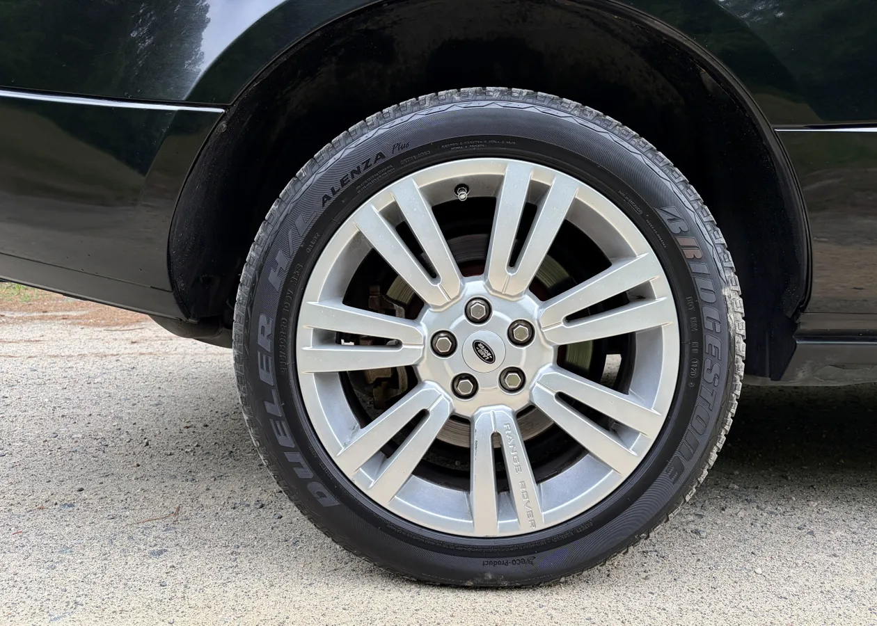 2011 Land Rover Range Rover HSE Lux