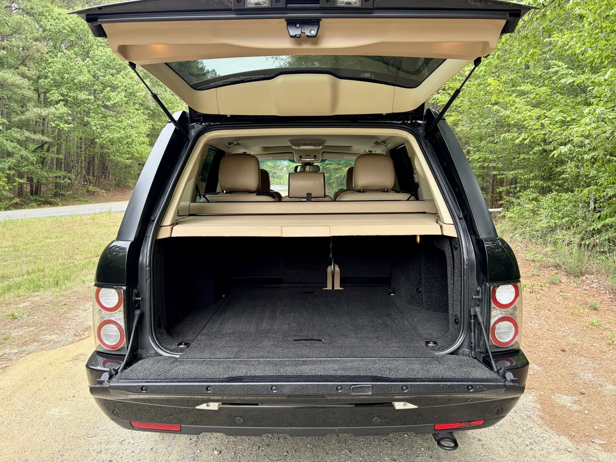 2011 Land Rover Range Rover HSE Lux