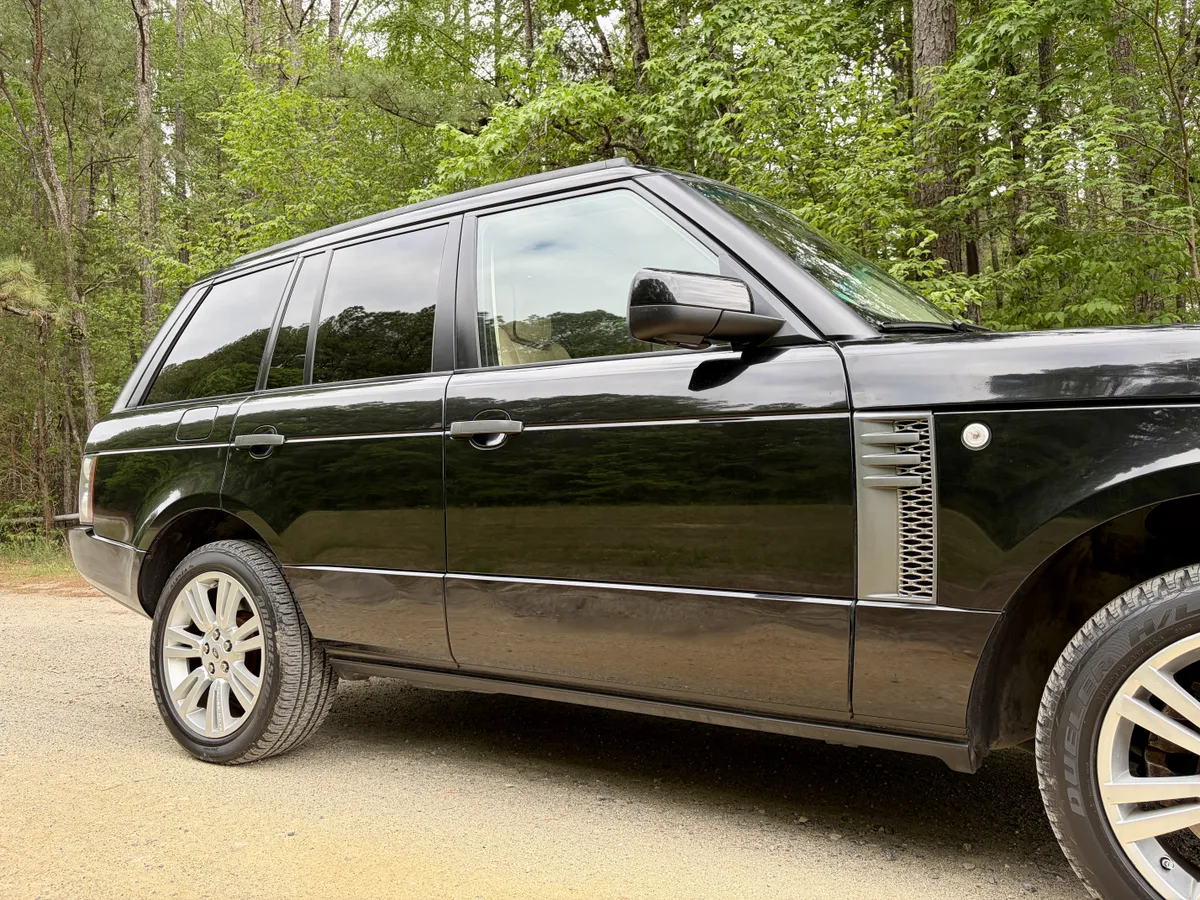 2011 Land Rover Range Rover HSE Lux