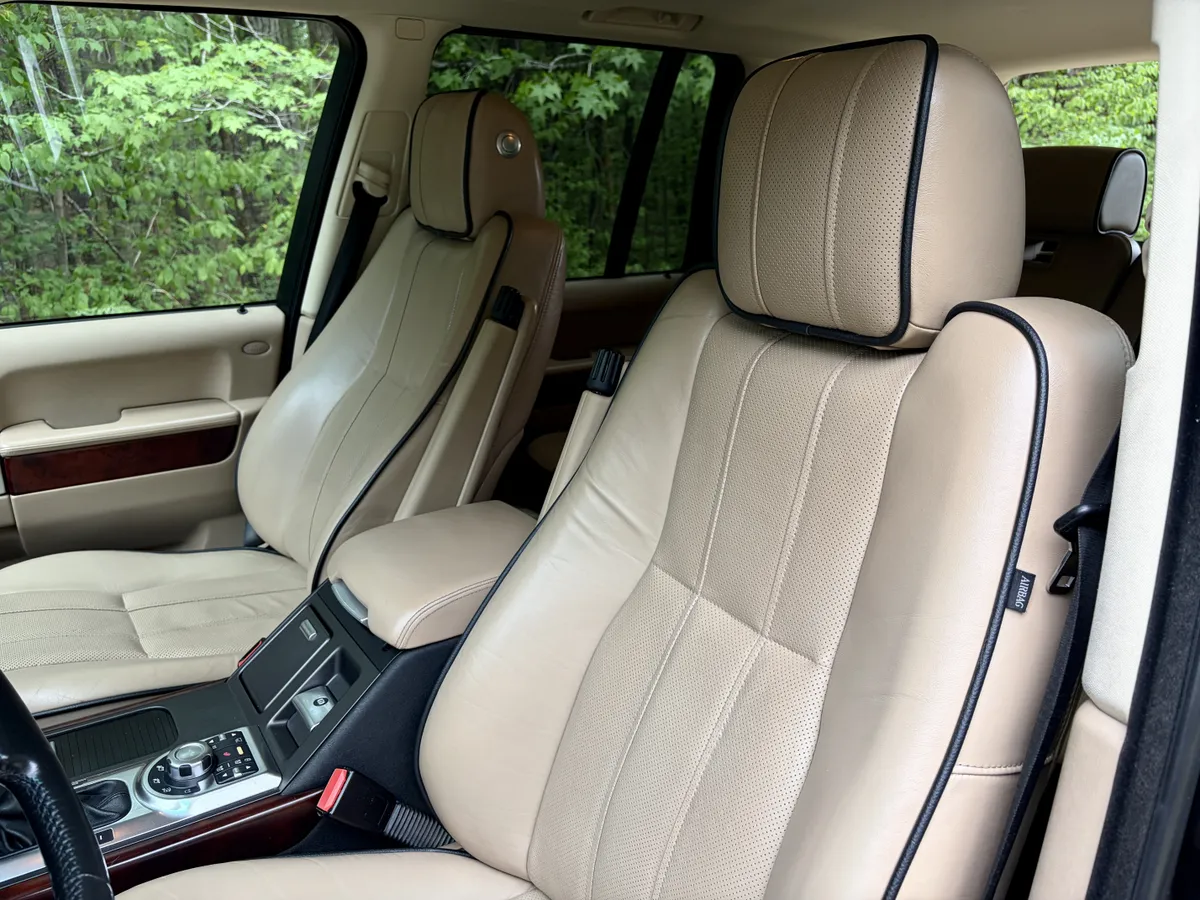 2011 Land Rover Range Rover HSE Lux