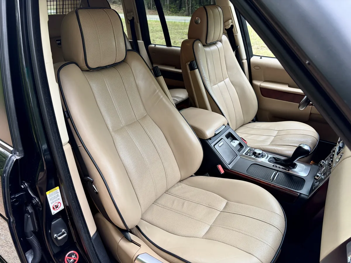 2011 Land Rover Range Rover HSE Lux