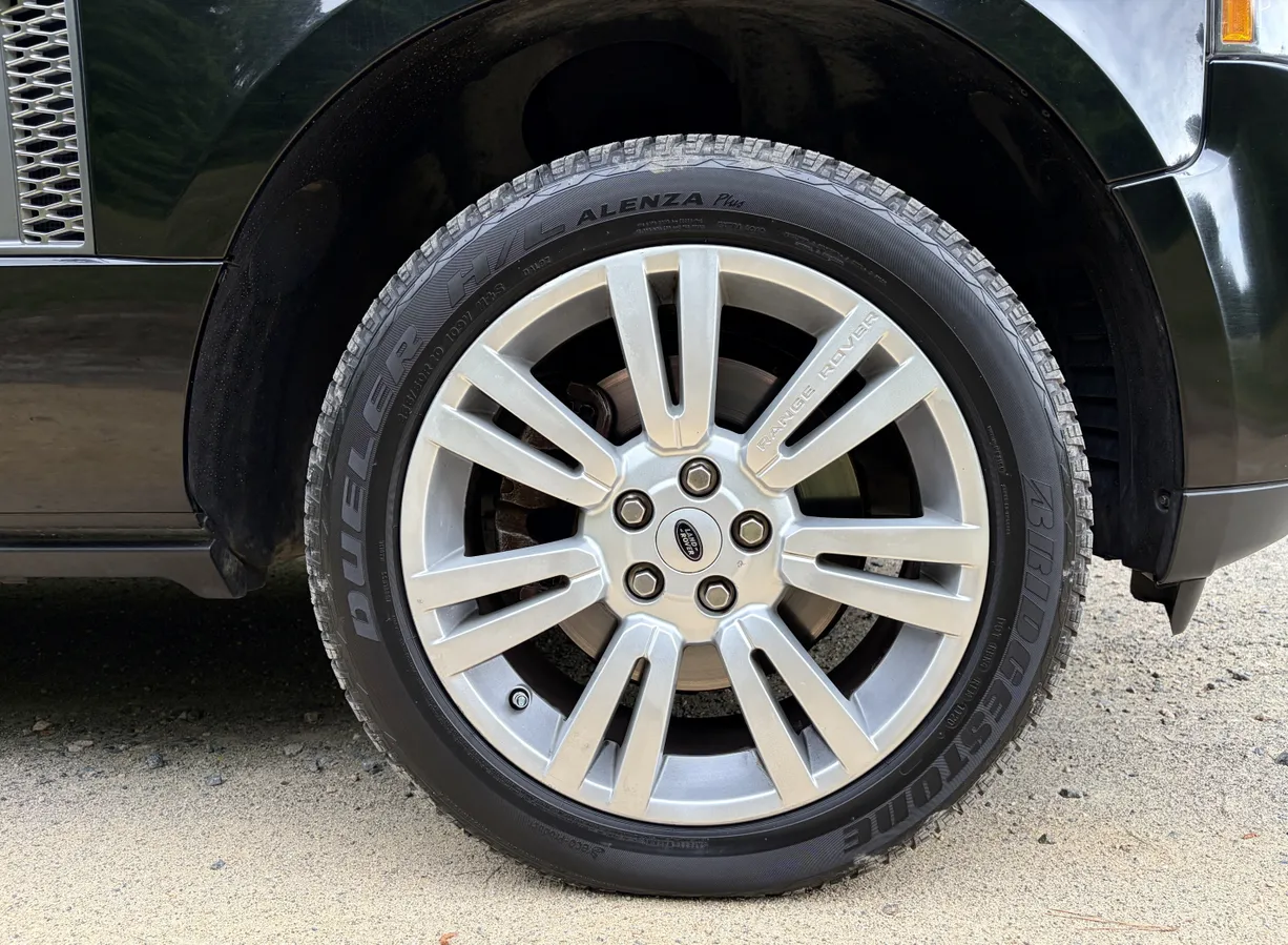2011 Land Rover Range Rover HSE Lux