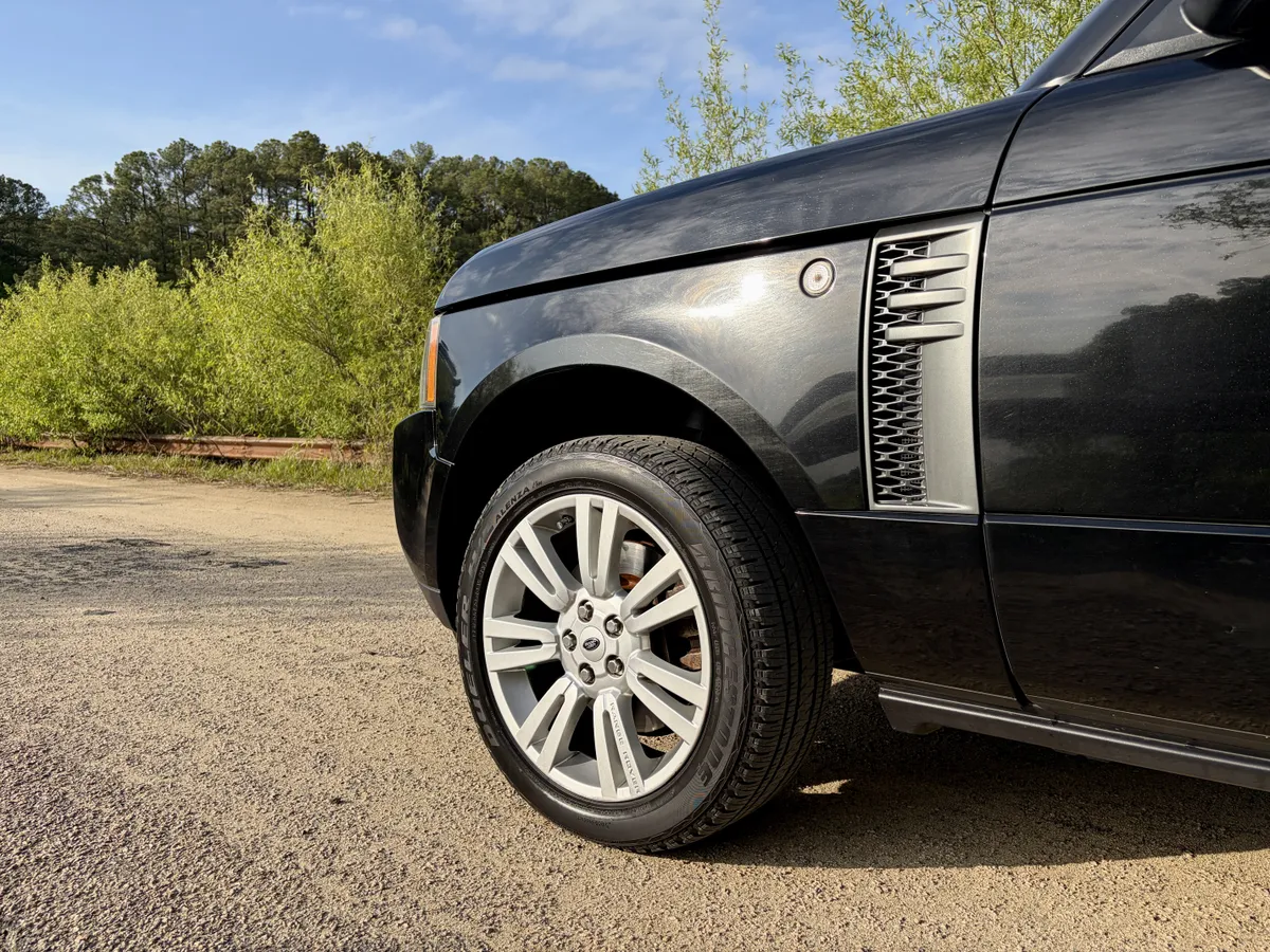 2011 Land Rover Range Rover HSE Lux