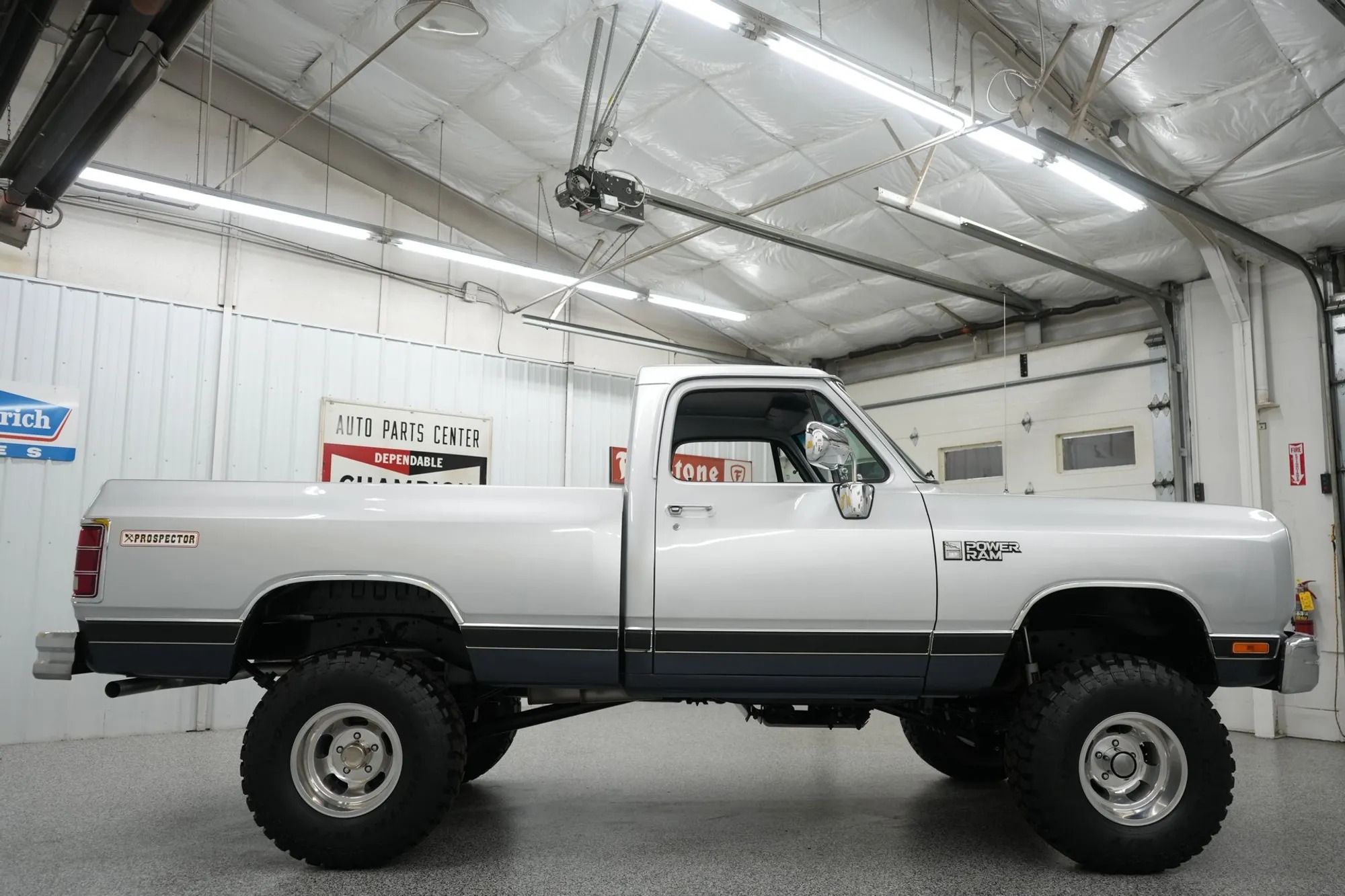 1988 Dodge Power Ram W150