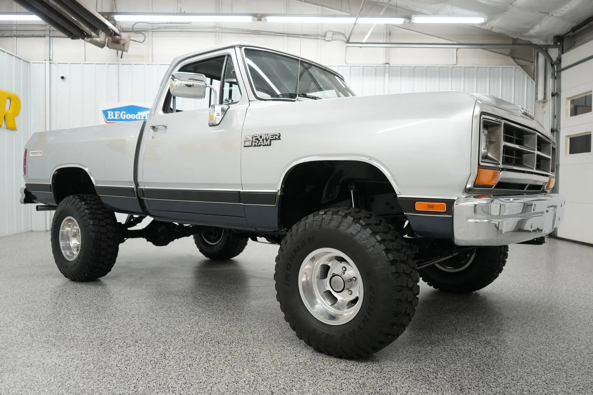 1988 Dodge Power Ram W150