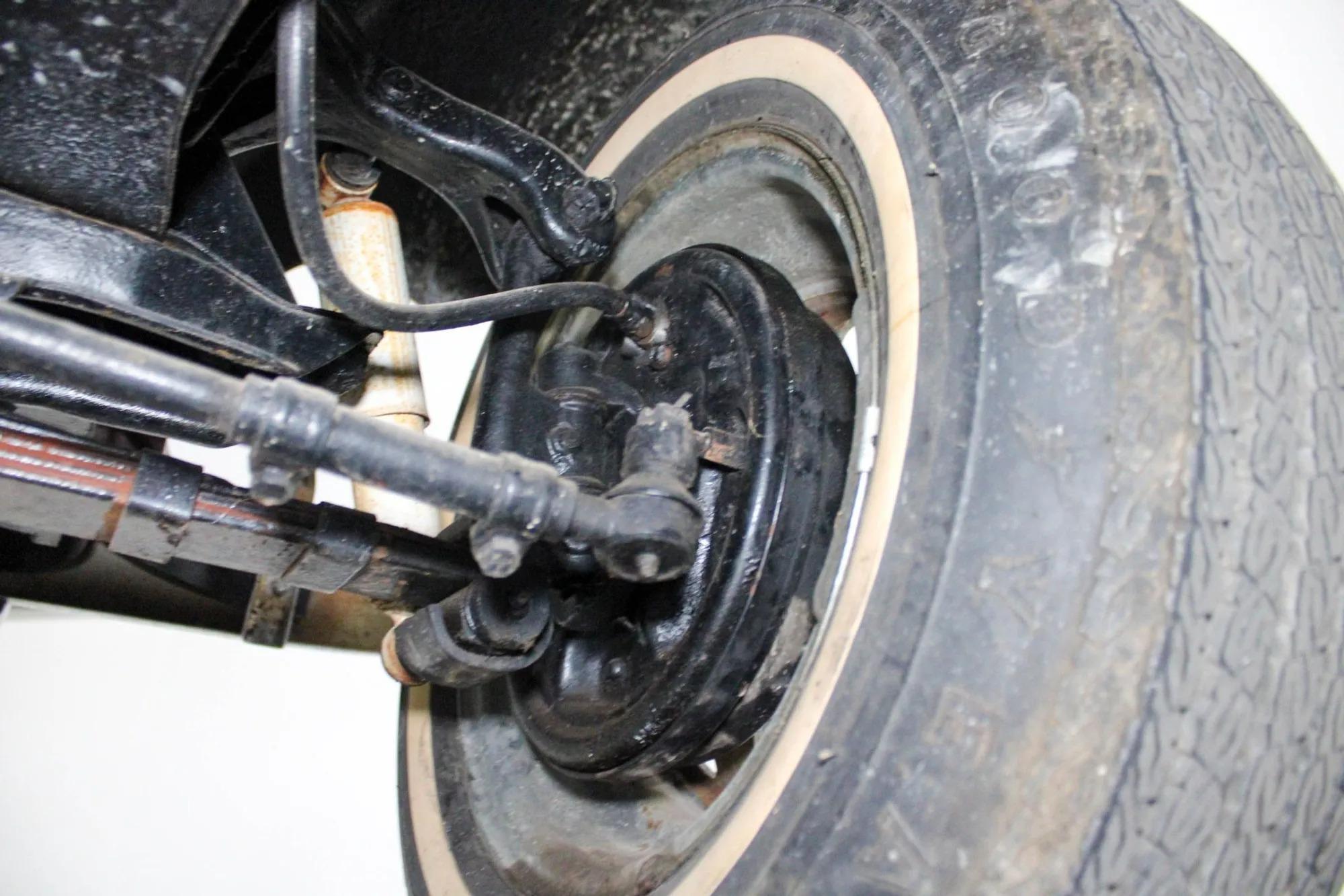 1952 Willys Jeepster