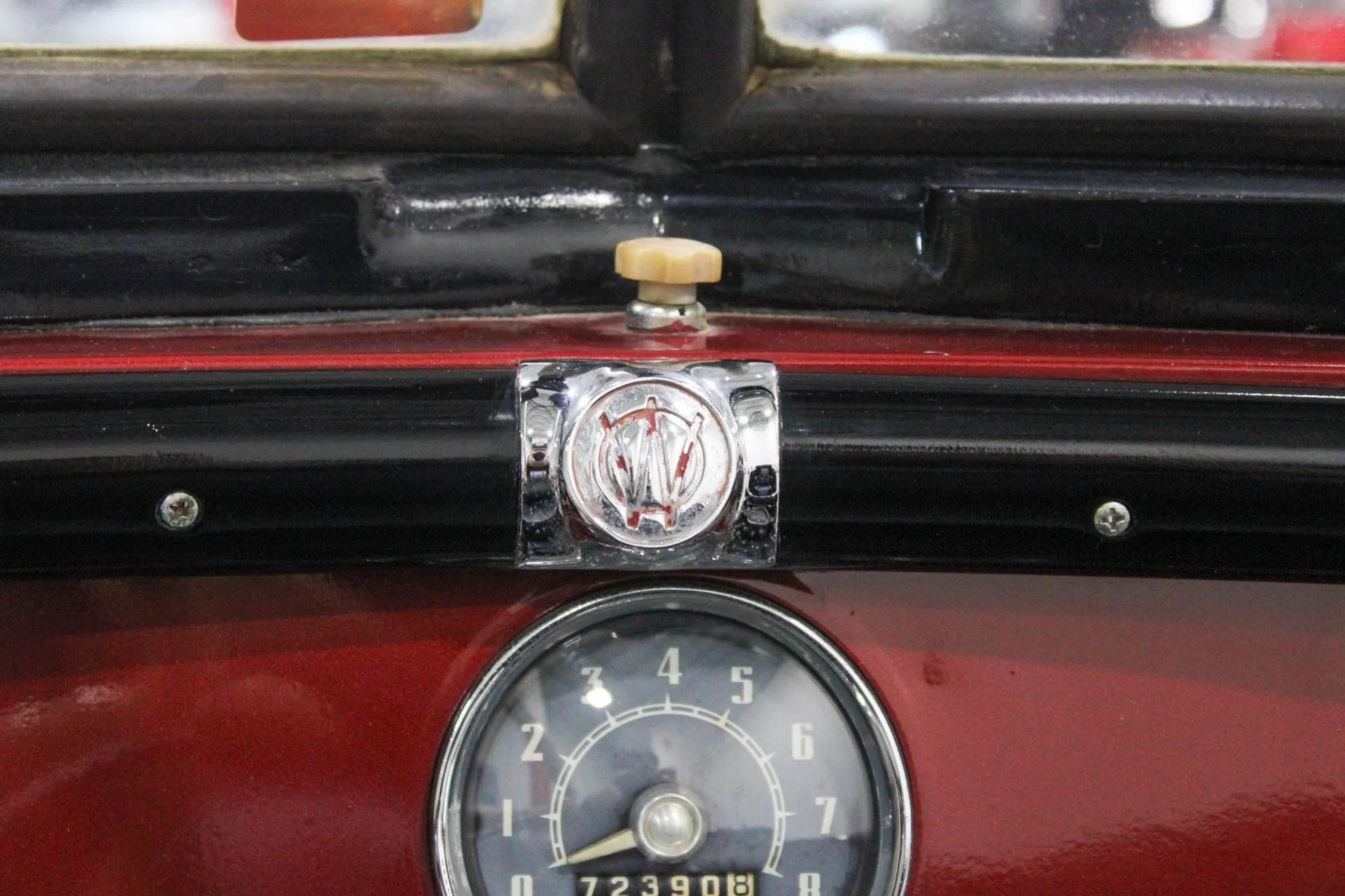 1952 Willys Jeepster