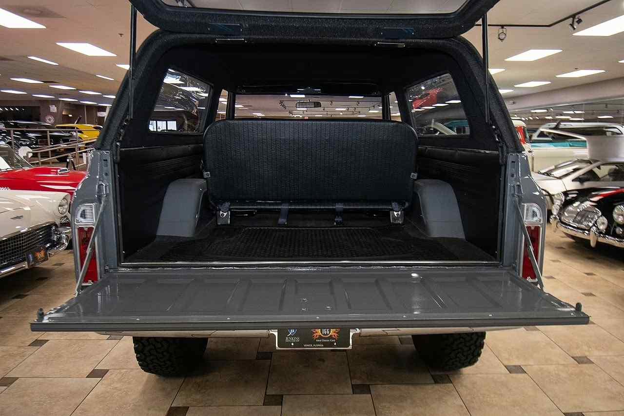 1972 Chevrolet K5 Blazer Restomod - 4