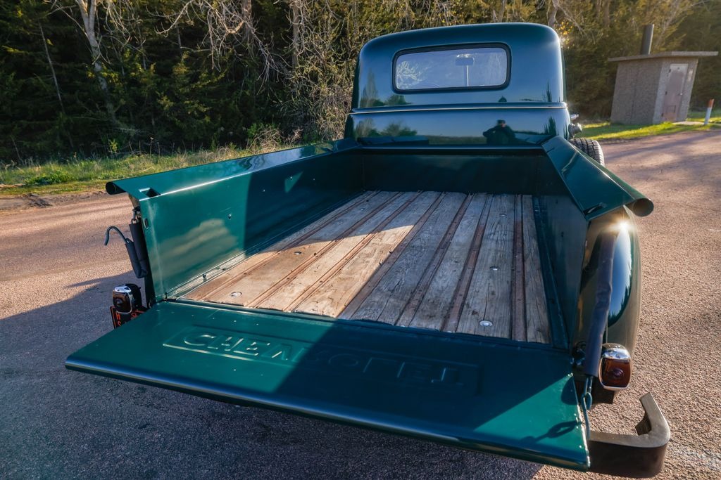 1952 Chevrolet 3600 - 5
