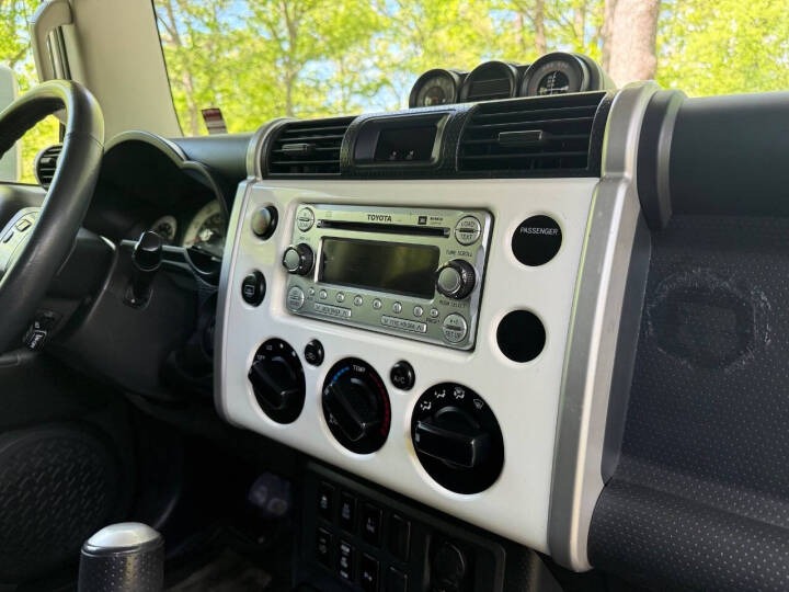 2012 Toyota FJ Cruiser
