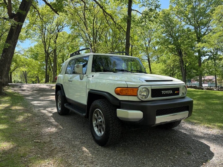 2012 Toyota FJ Cruiser - 5