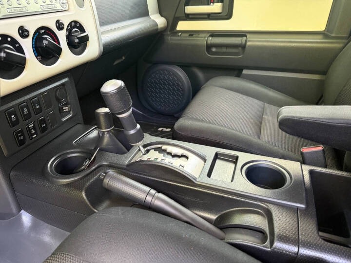 2012 Toyota FJ Cruiser