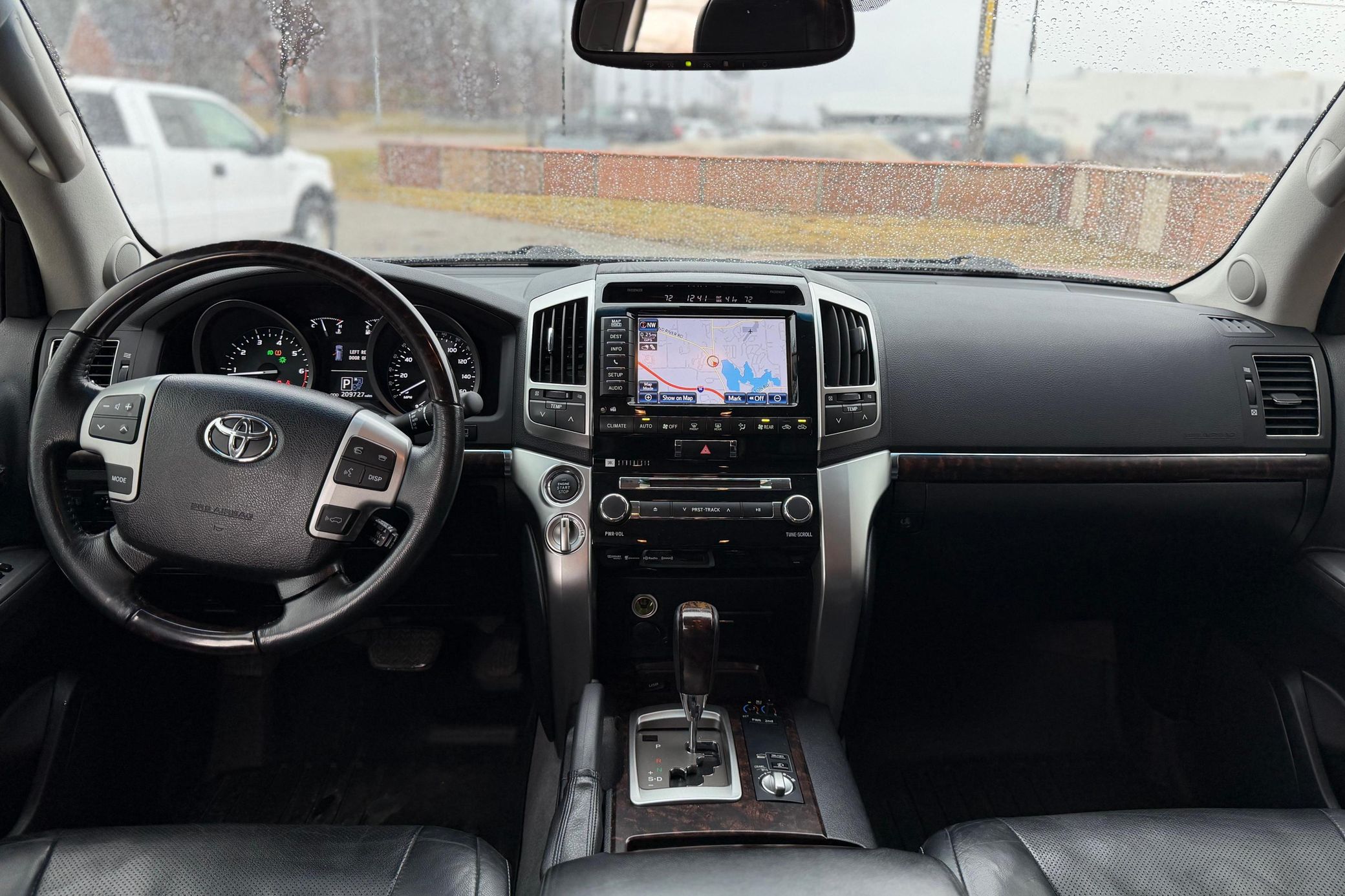 2013 Toyota Land Cruiser