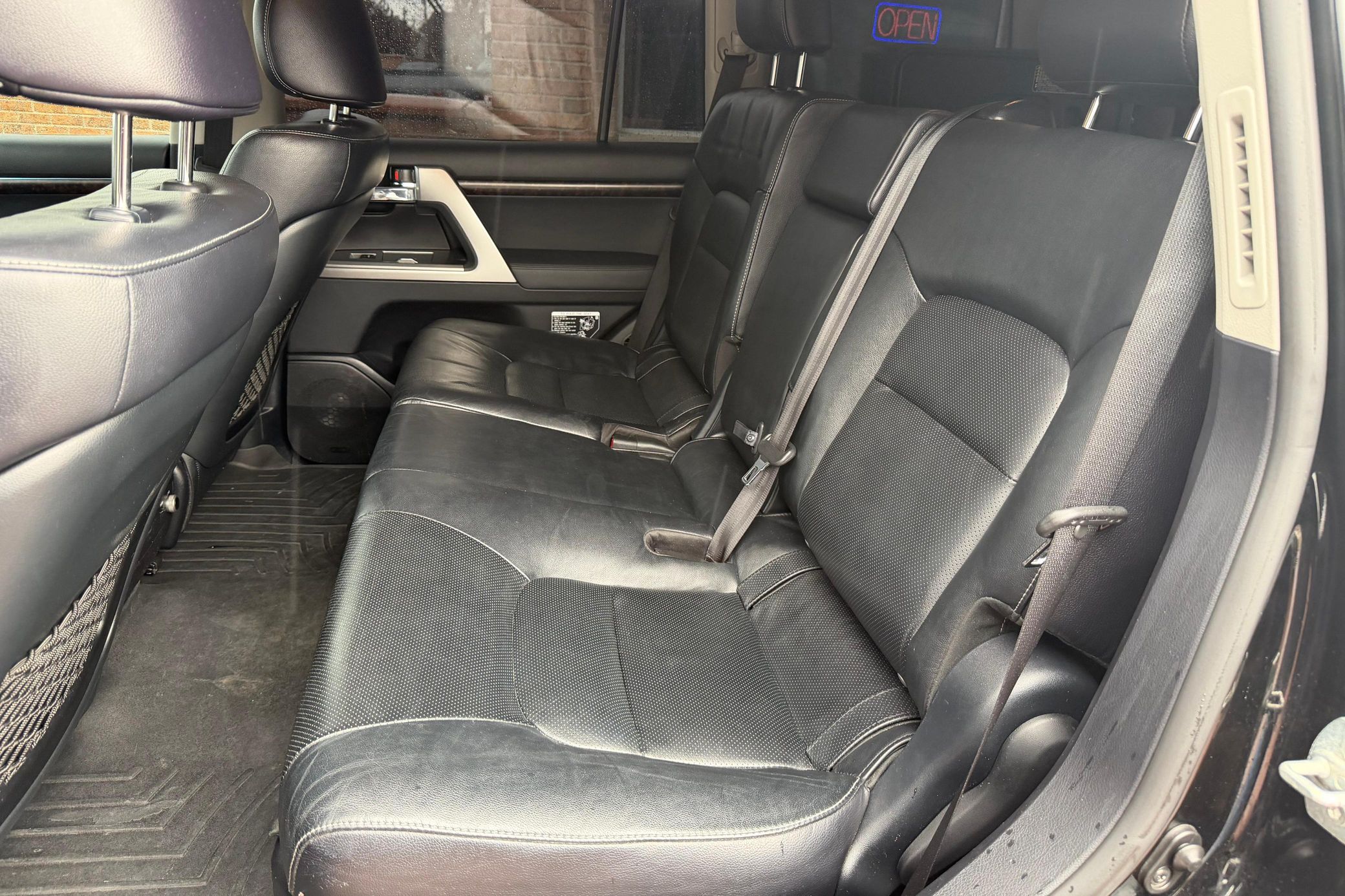 2013 Toyota Land Cruiser