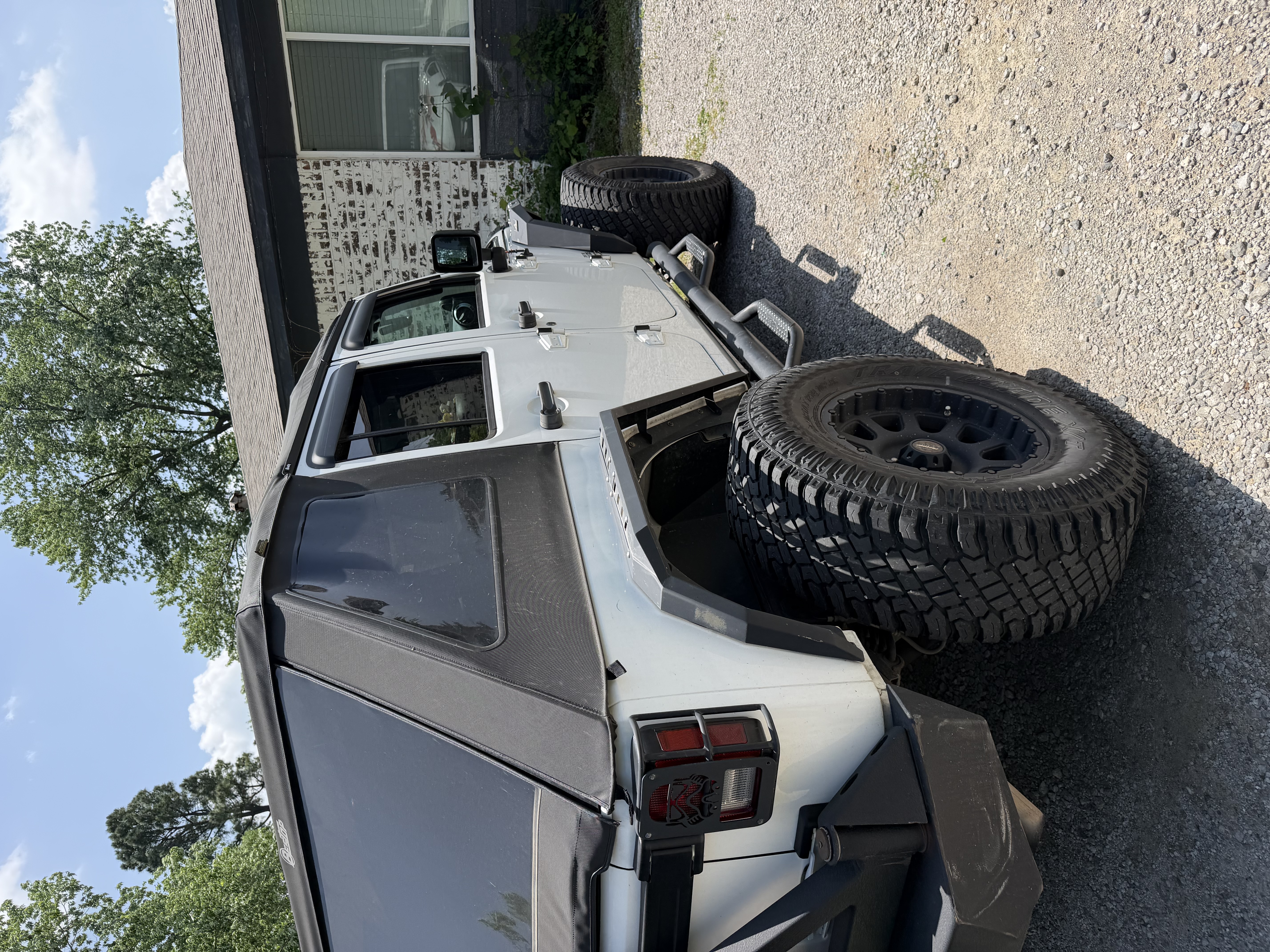 2012 Jeep Wrangler Rubicon Modern Warfare 3 - 2