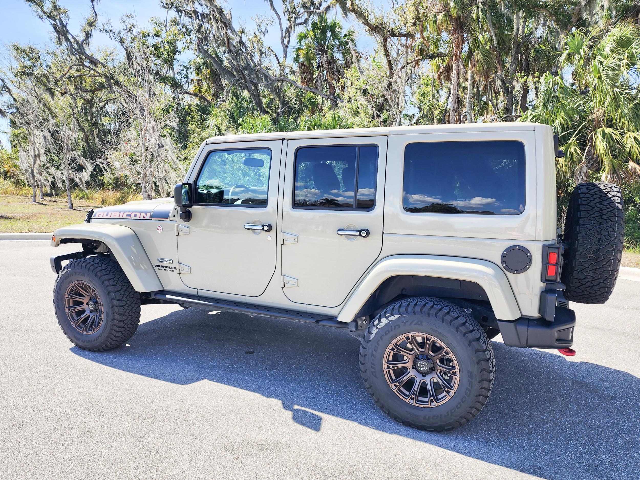 3k-Mi. 2017 Jeep Wrangler Unlimited Rubicon Recon
