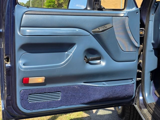 1995 Ford F-150 XLT SWB