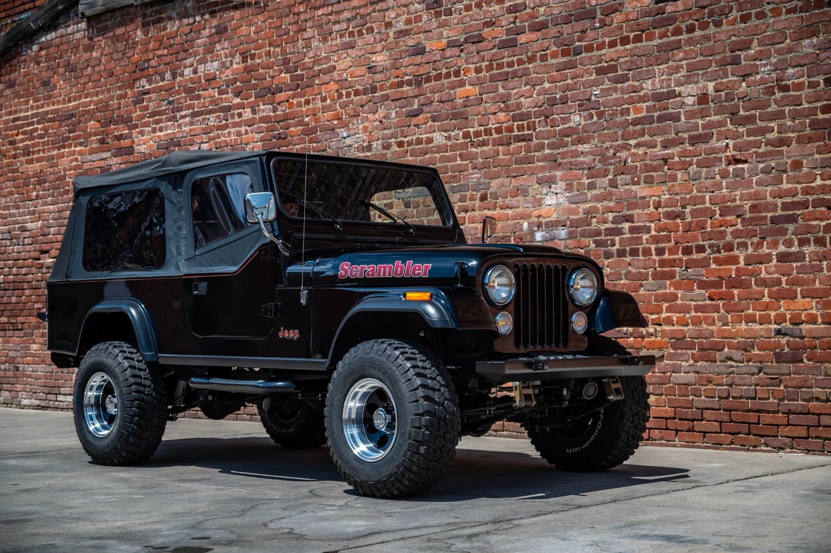 1982 Jeep CJ-8 Scrambler - 3