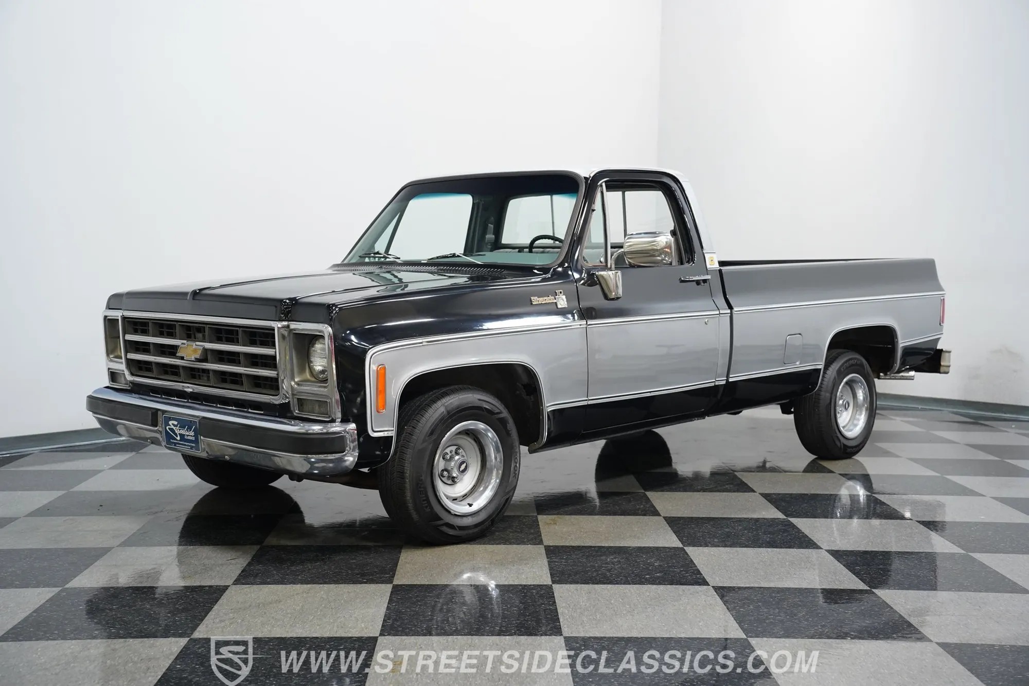 1979 Chevrolet C10 Silverado Big 10 - 3