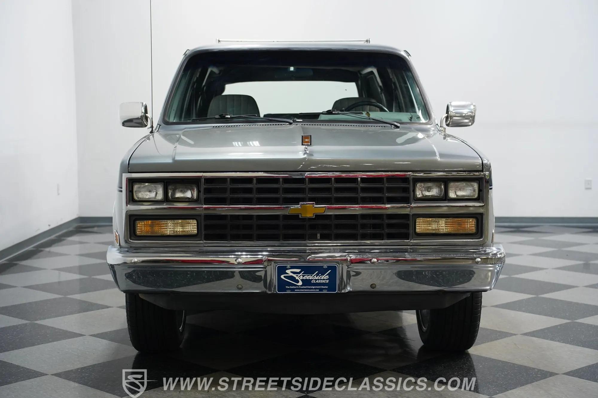 1990 Chevrolet Suburban R1500