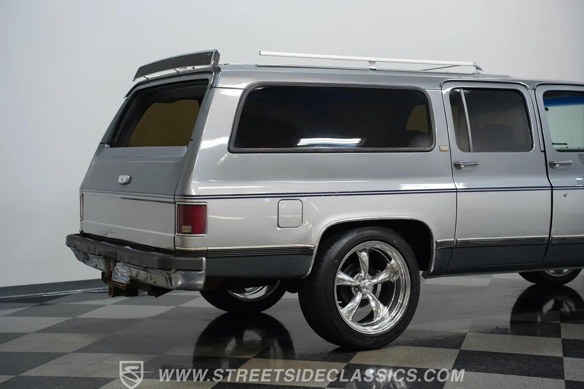 1990 Chevrolet Suburban R1500