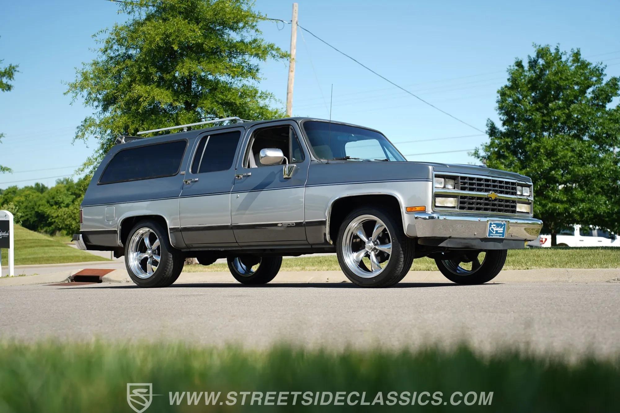 1990 Chevrolet Suburban R1500