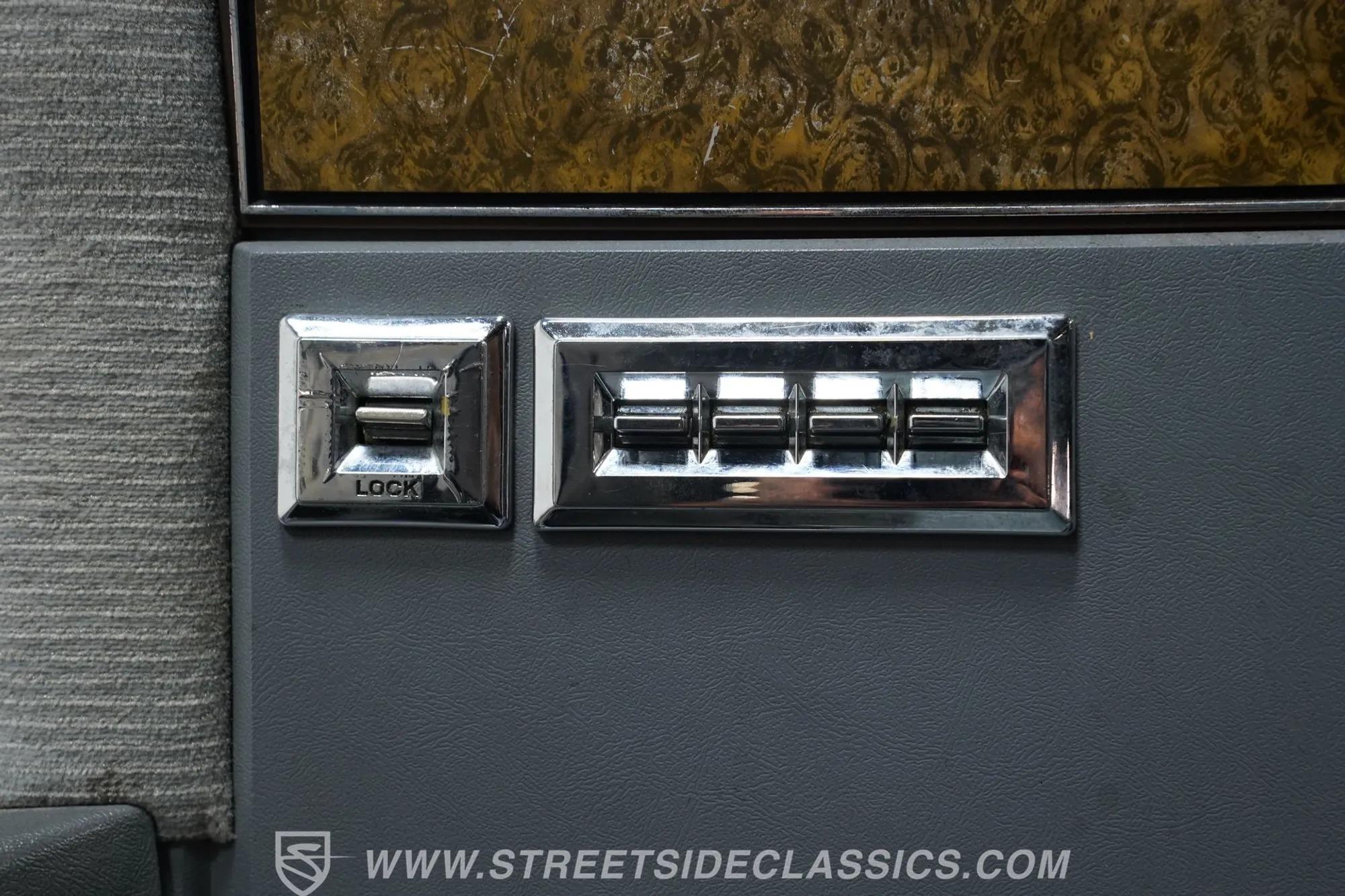 1990 Chevrolet Suburban R1500