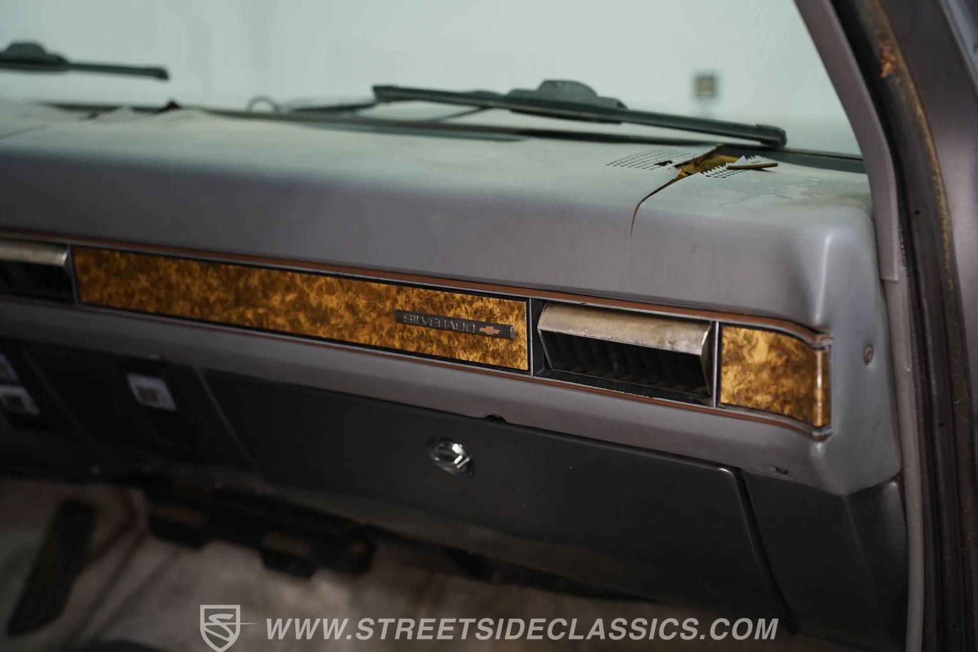 1990 Chevrolet Suburban R1500
