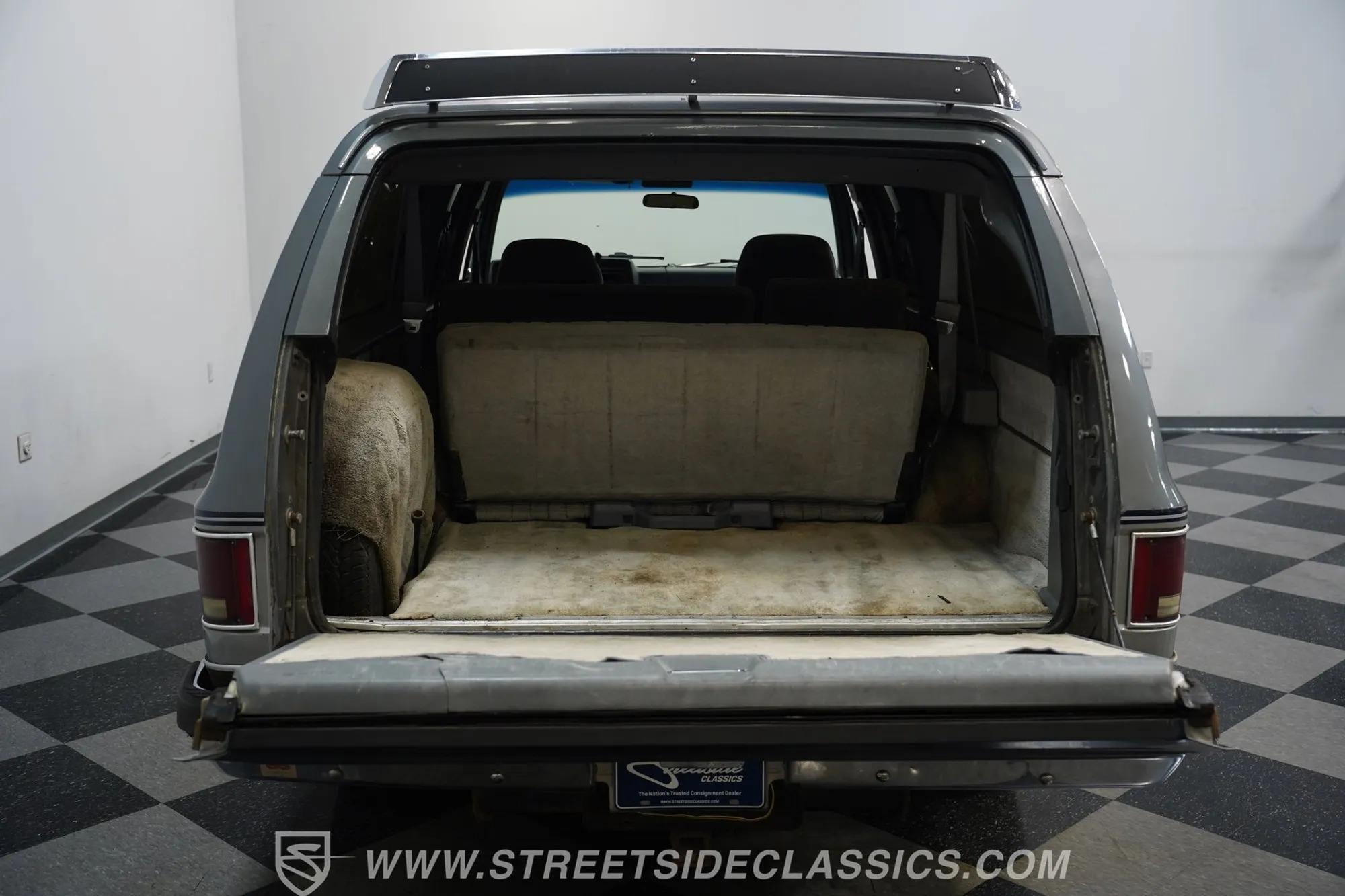 1990 Chevrolet Suburban R1500