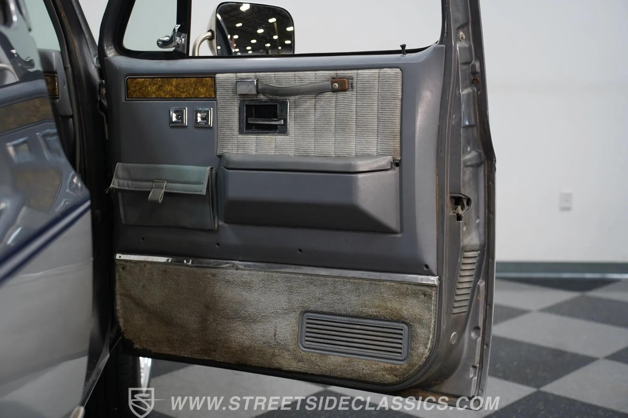 1990 Chevrolet Suburban R1500