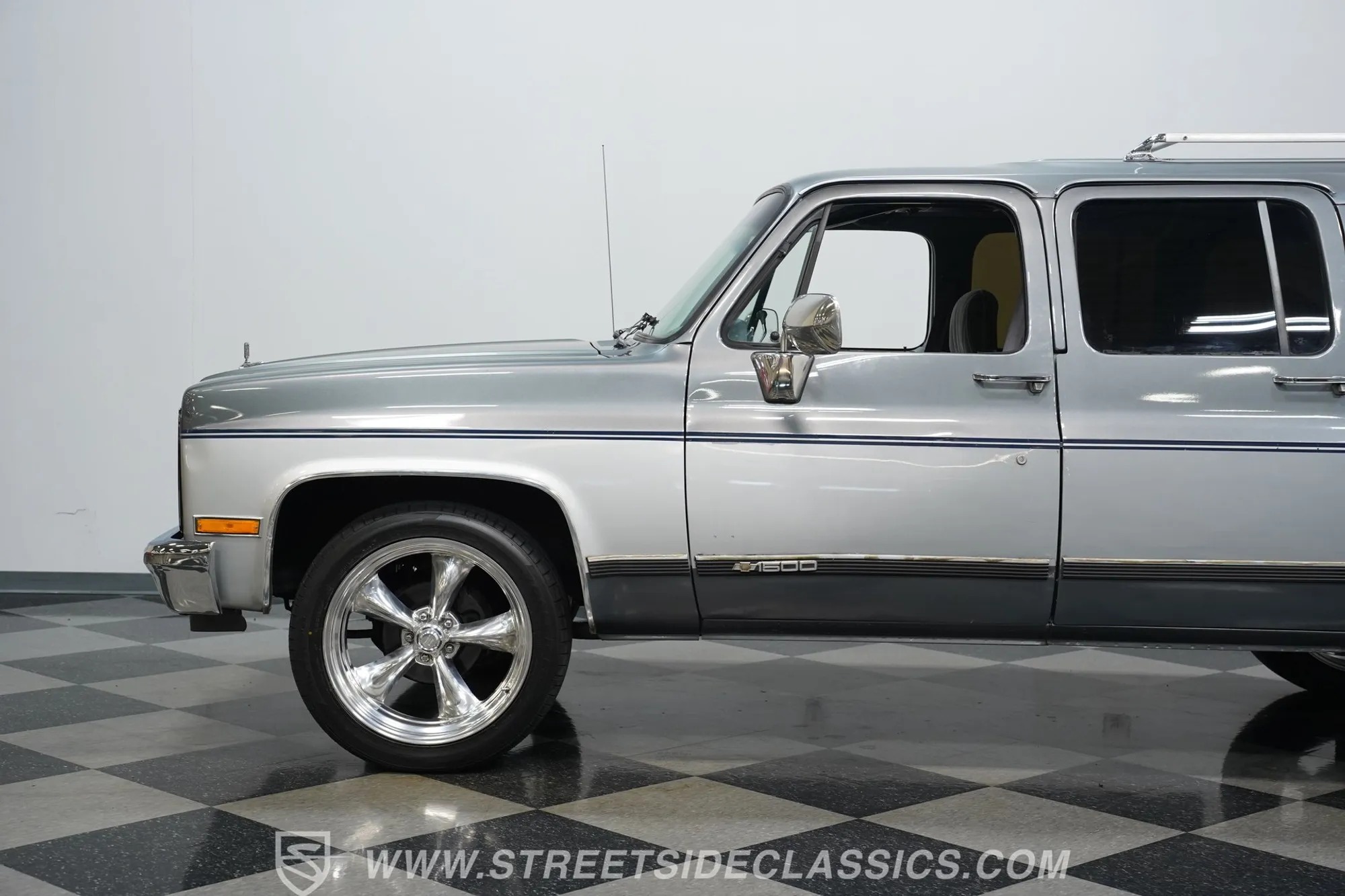 1990 Chevrolet Suburban R1500